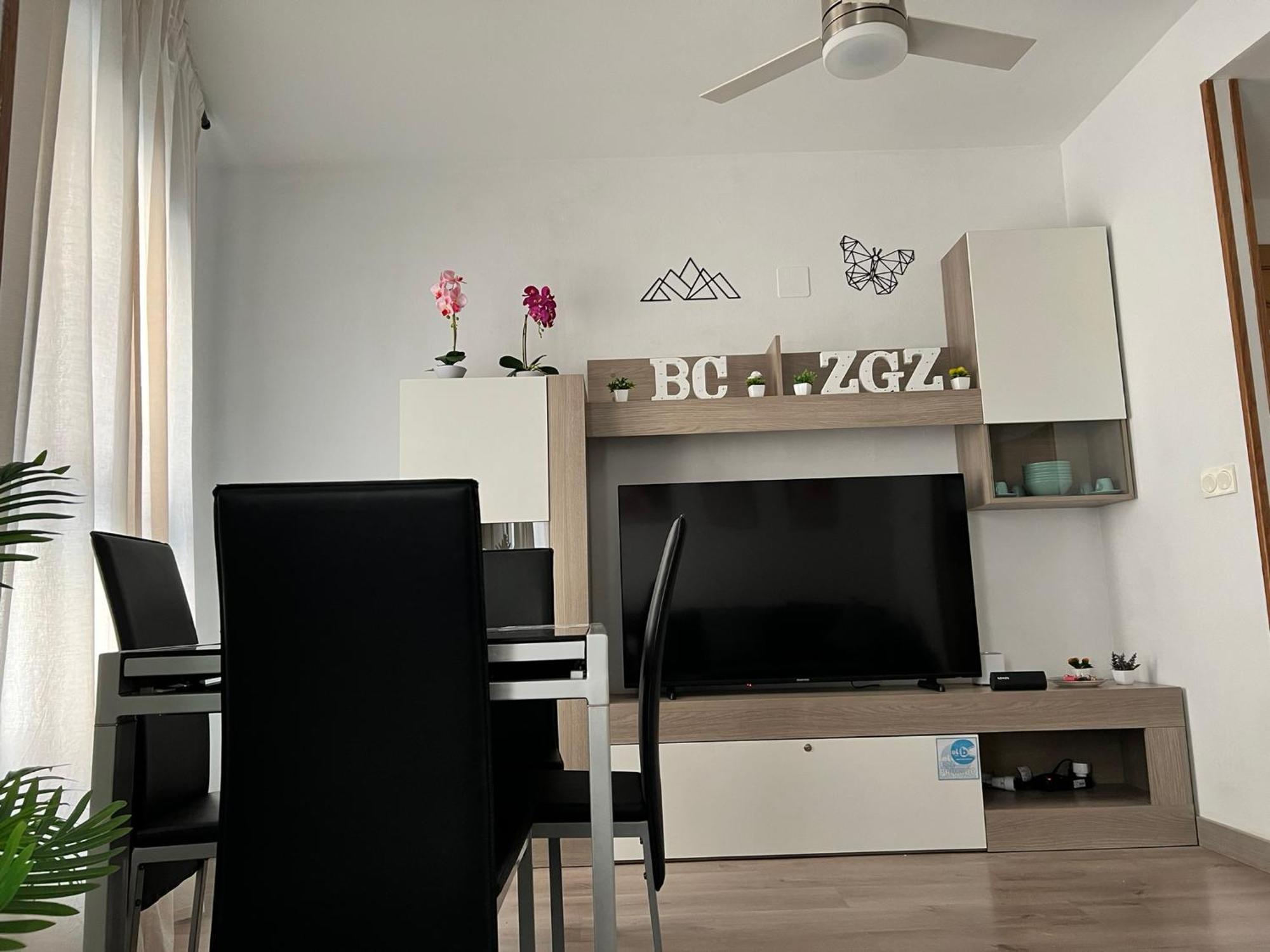 Apartament El Bc Zaragoza - Aljaferia Zewnętrze zdjęcie