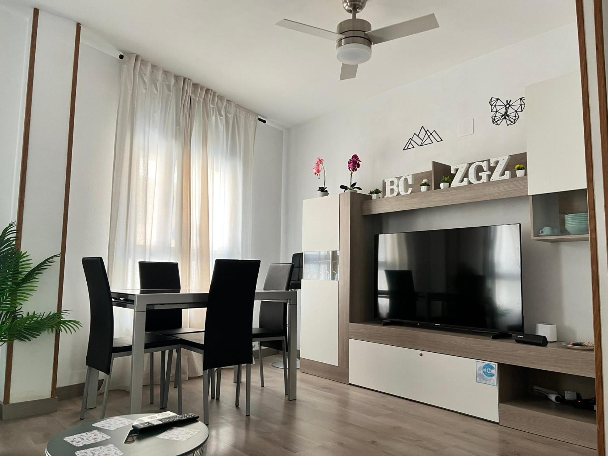 Apartament El Bc Zaragoza - Aljaferia Zewnętrze zdjęcie