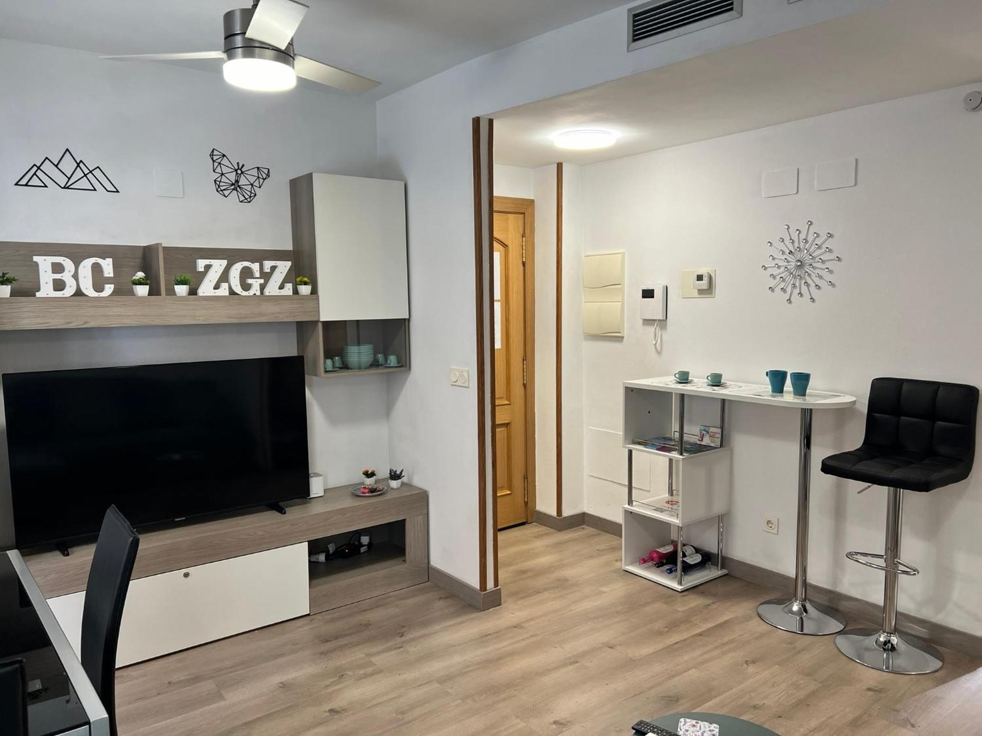Apartament El Bc Zaragoza - Aljaferia Zewnętrze zdjęcie